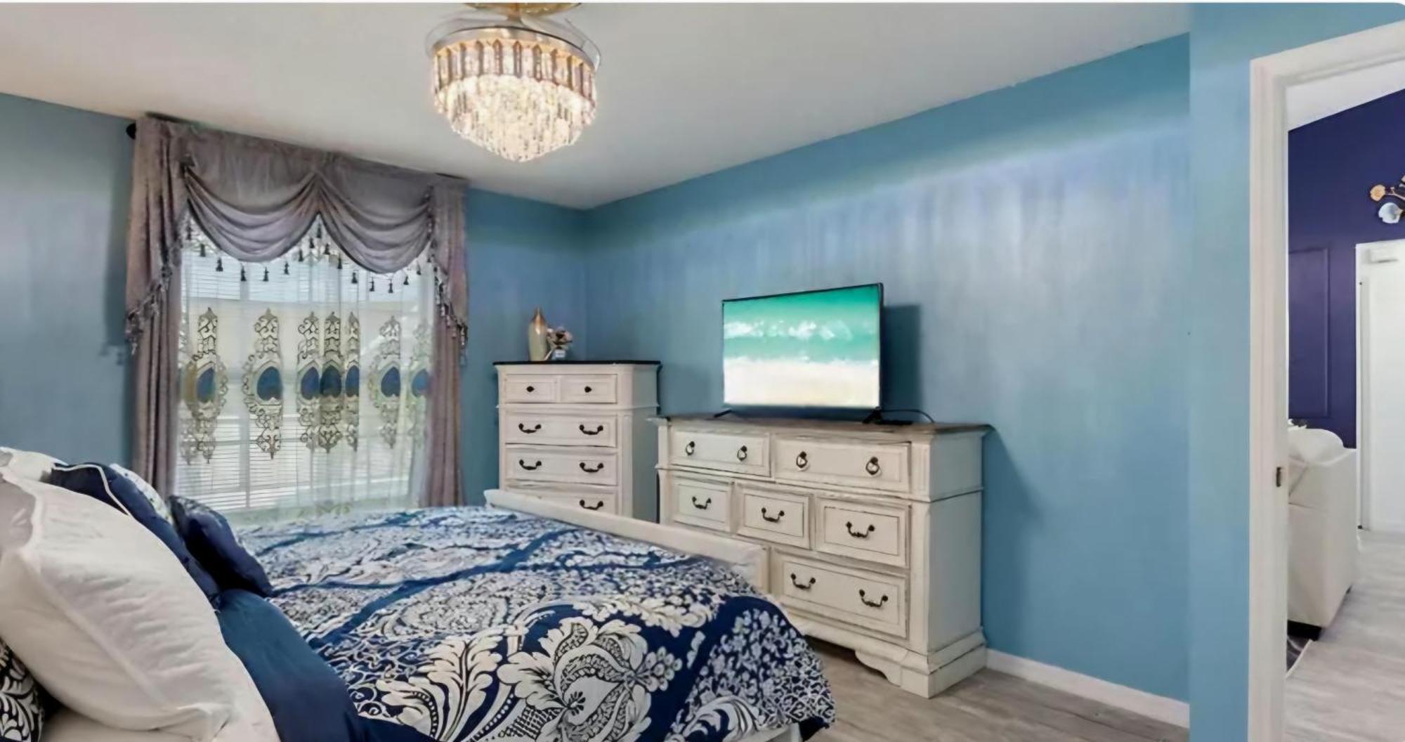 Newly Renovated 3br House Near By & Universal