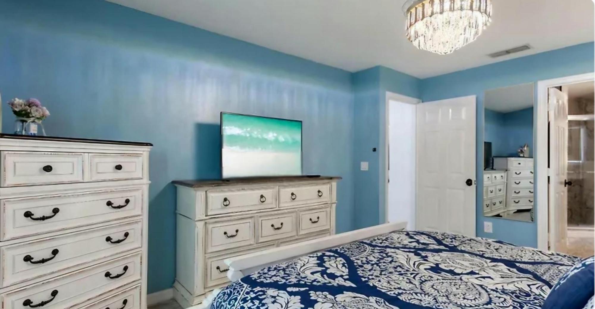 Newly Renovated 3br House Near By & Universal Villa