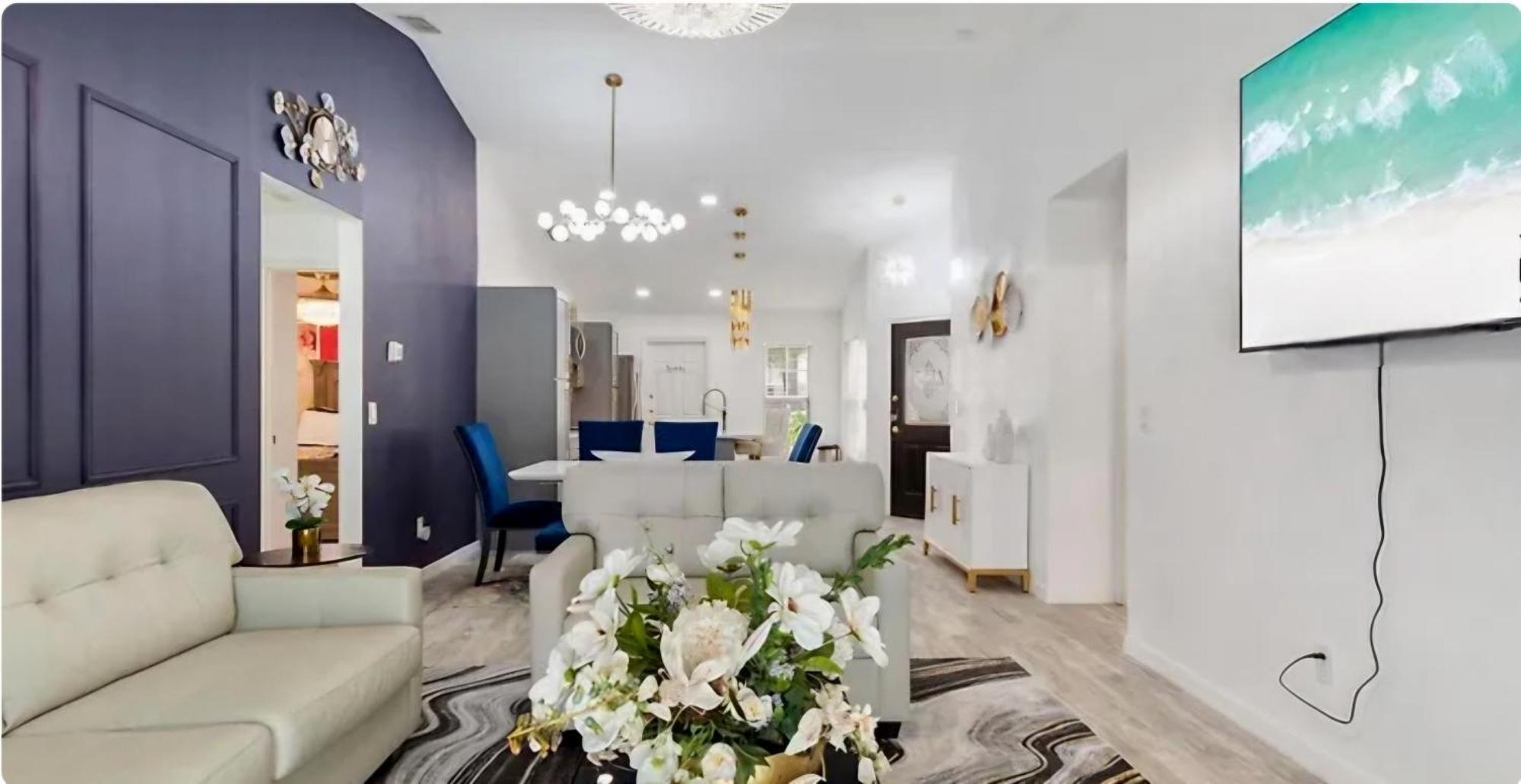 Newly Renovated 3br House Near By & Universal Villa *