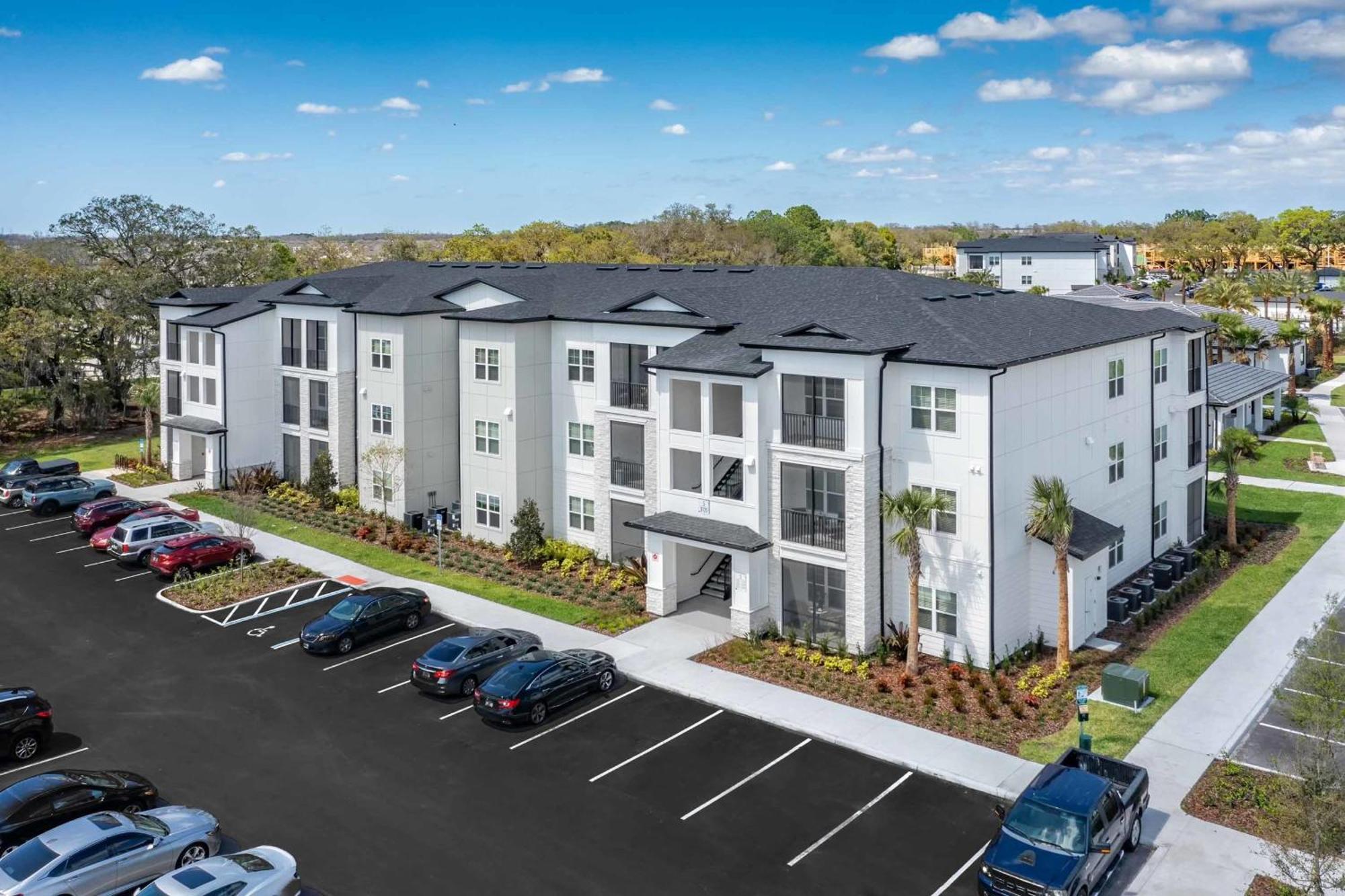 Apartment Private Full 2bedroom Haven Close To Parks Kingbed And Amenities