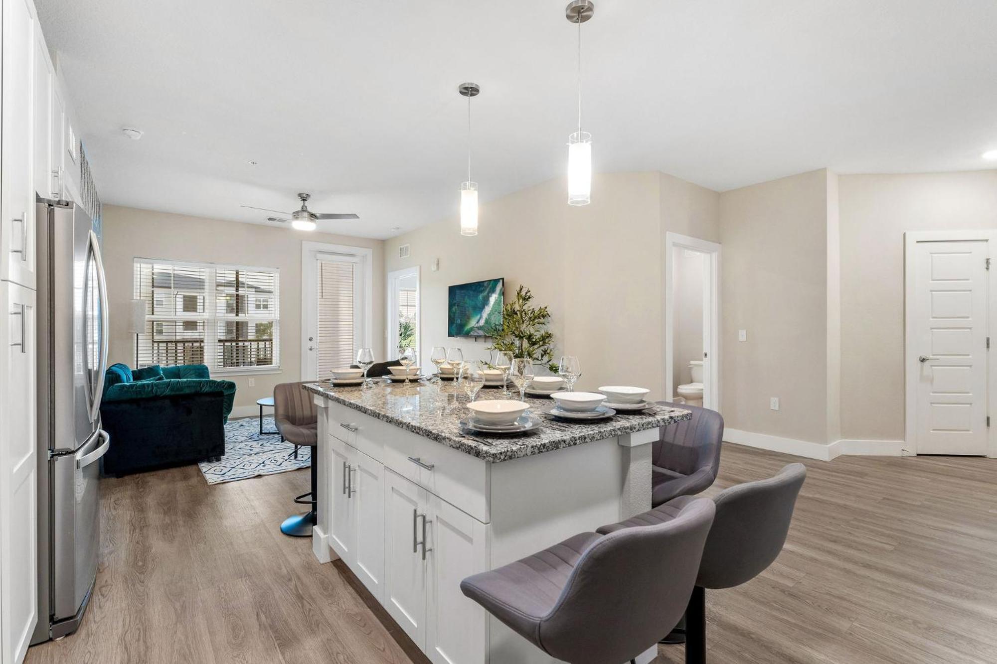 Private Full 2bedroom Haven Close To Parks Kingbed And Amenities
