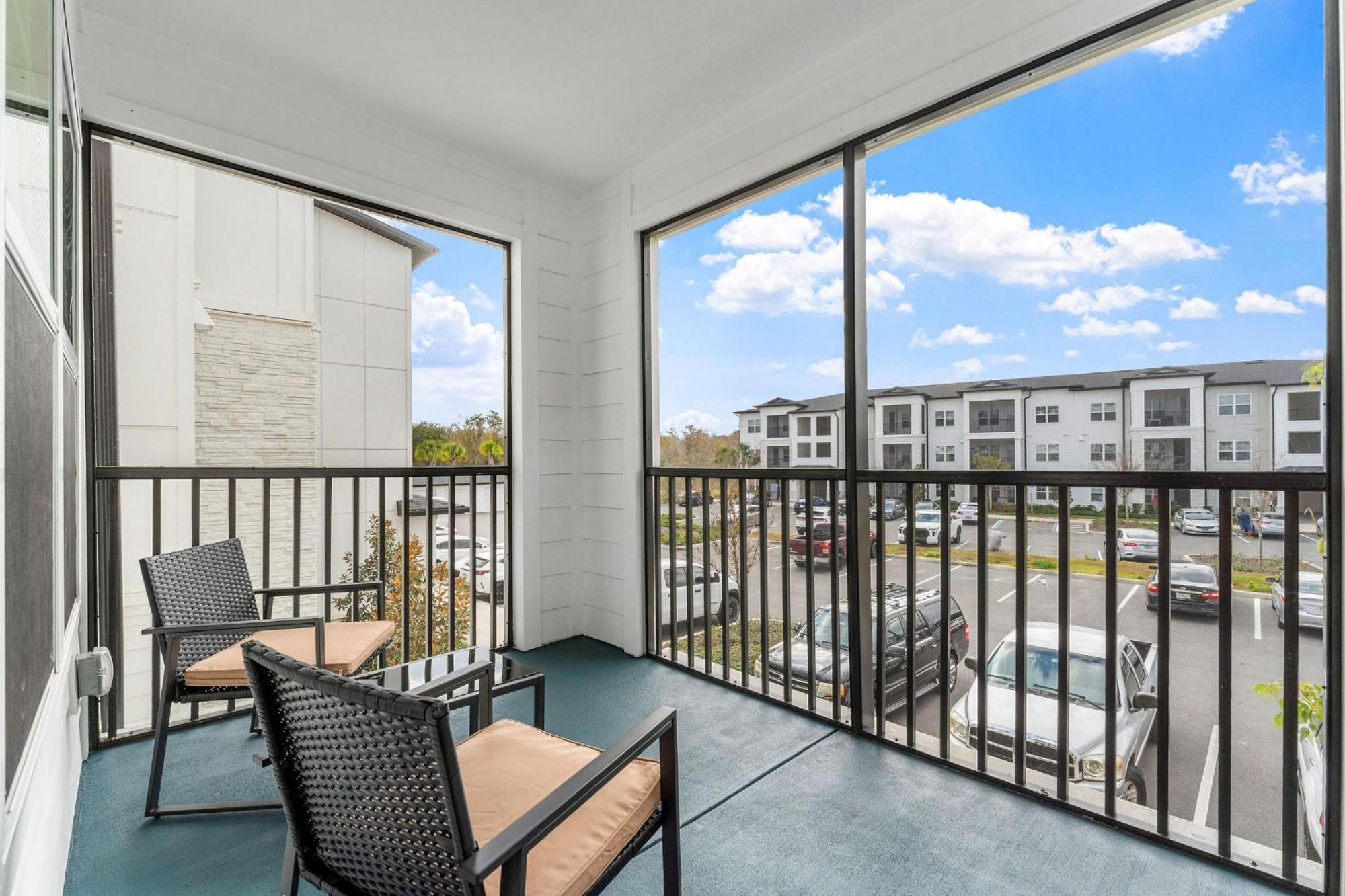 Apartment Private Full 2bedroom Haven Close To Parks Kingbed And Amenities