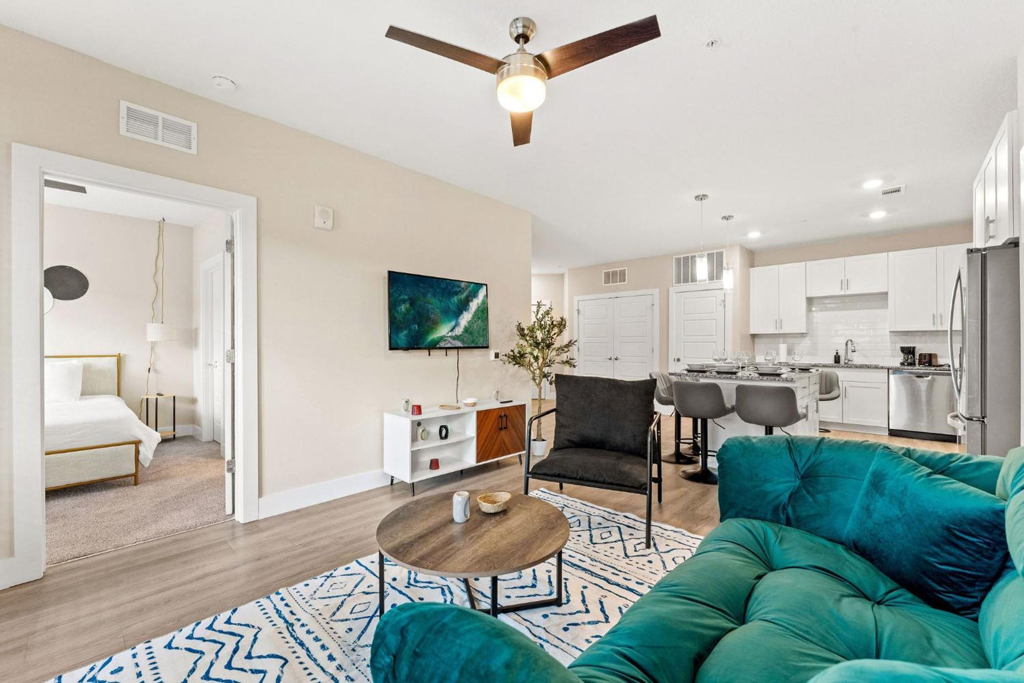 Apartment Private Full 2bedroom Haven Close To Parks Kingbed And Amenities *