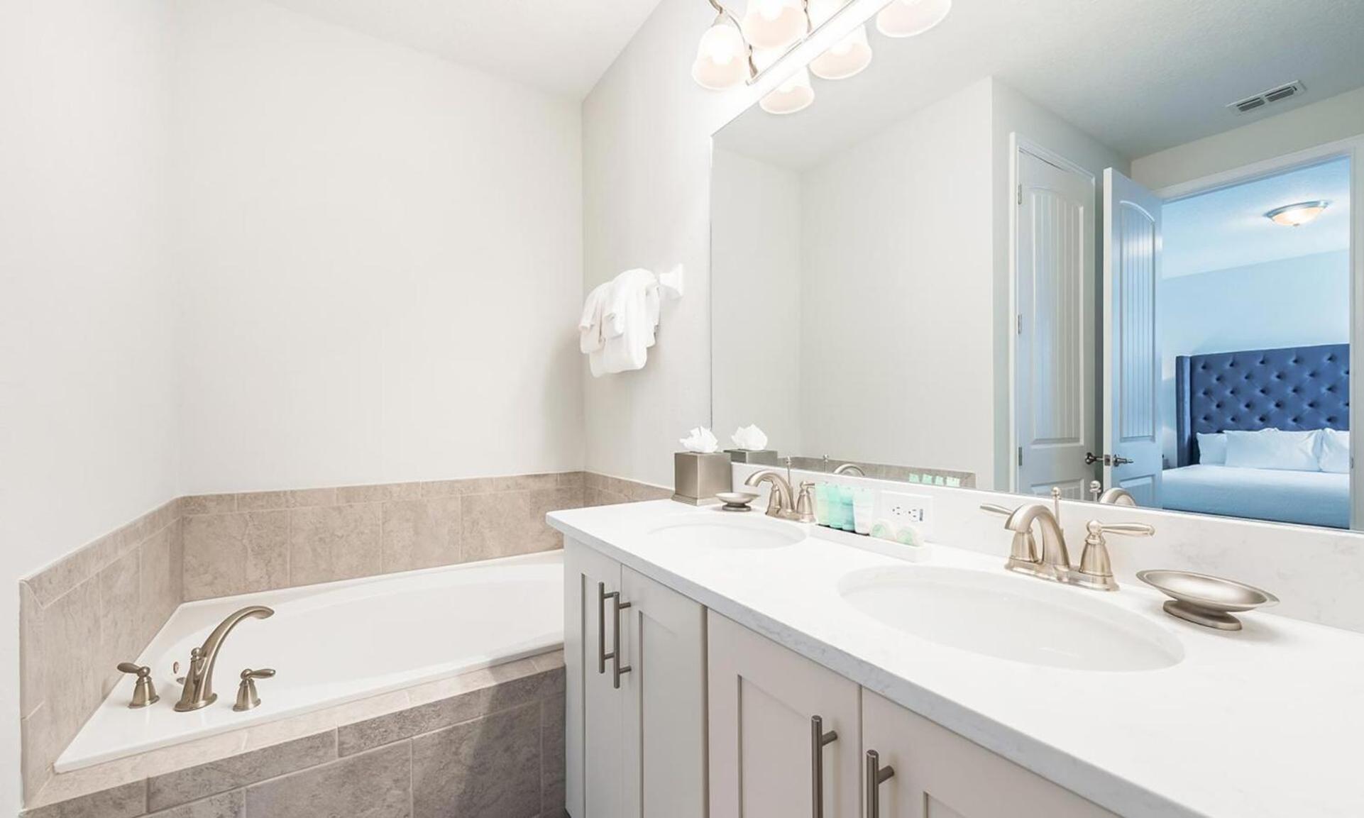 Villa Luxury With Private Pool On Encore At Reunion 4498