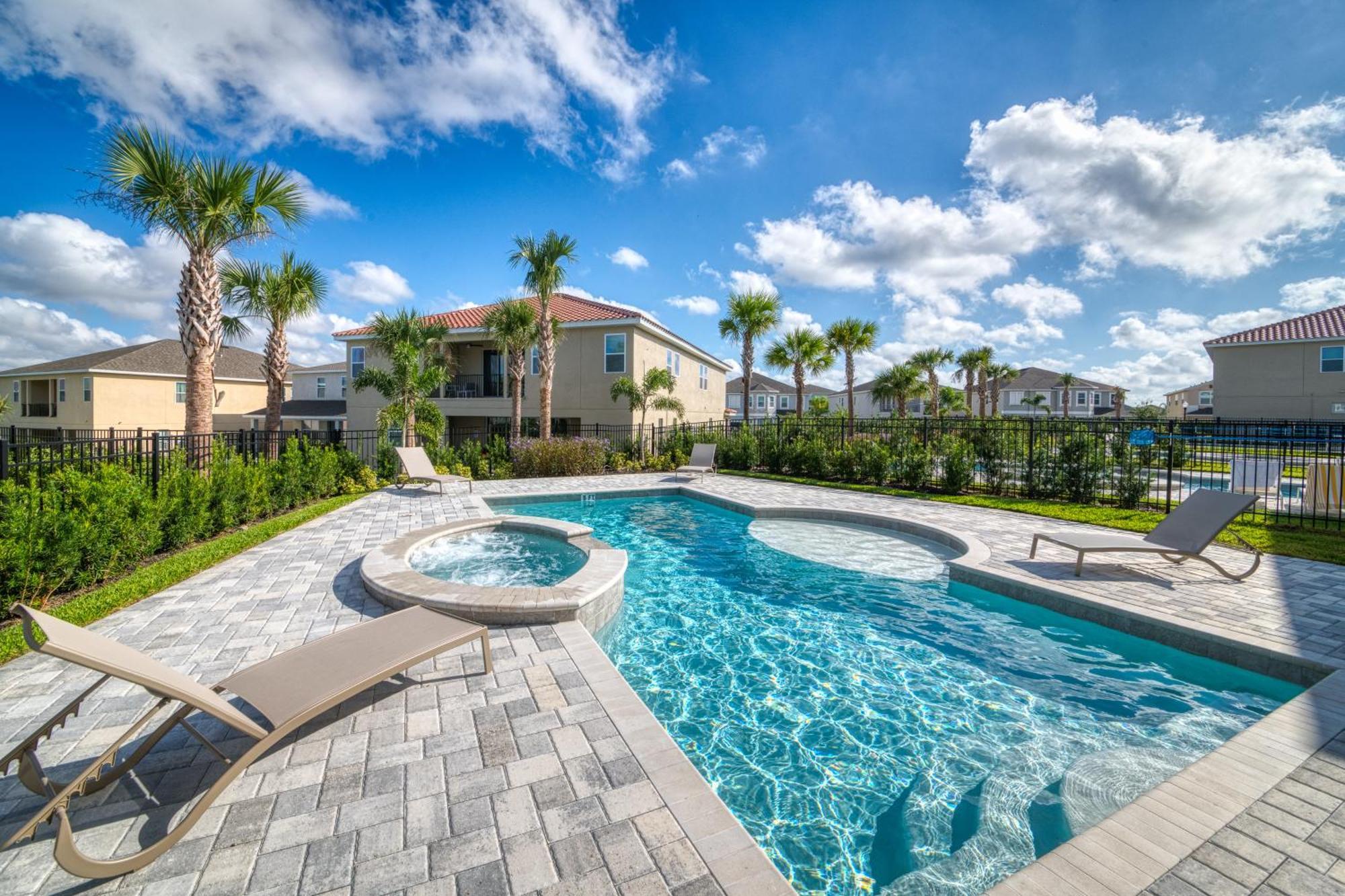 Vibrant With Pool Table & Amenities Near By Rentyl - 7707g Orlando