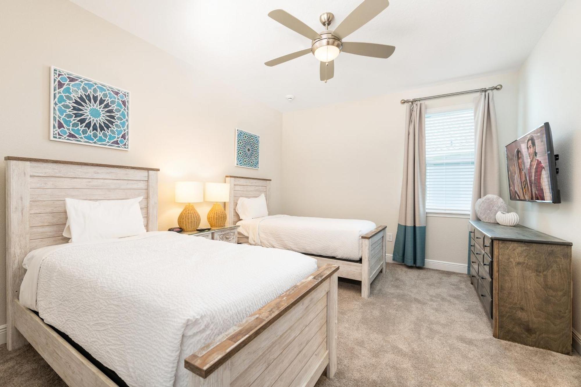 Vibrant With Pool Table & Amenities Near By Rentyl - 7707g * Orlando