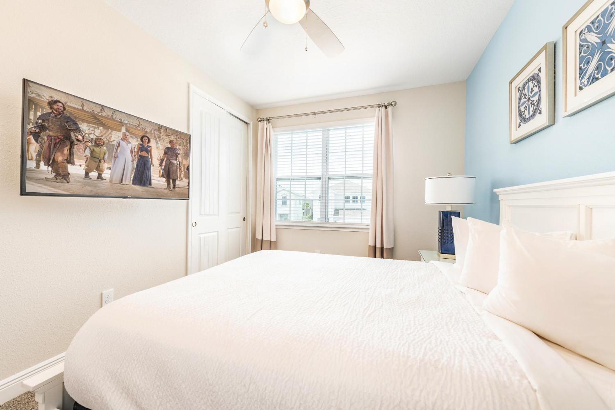 Holiday home Vibrant With Pool Table & Amenities Near By Rentyl - 7707g