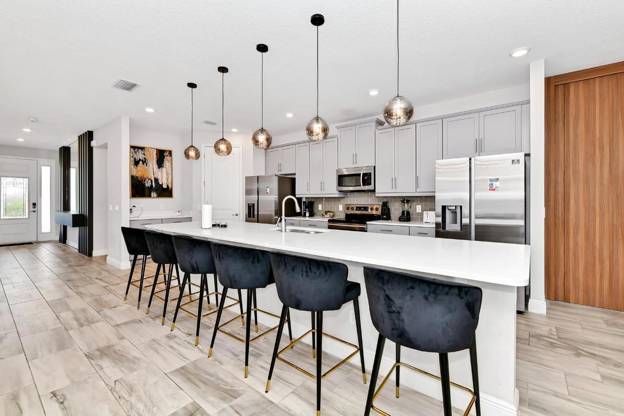 Elite With Private Pool & Amenities By Rentyl Near - 200a