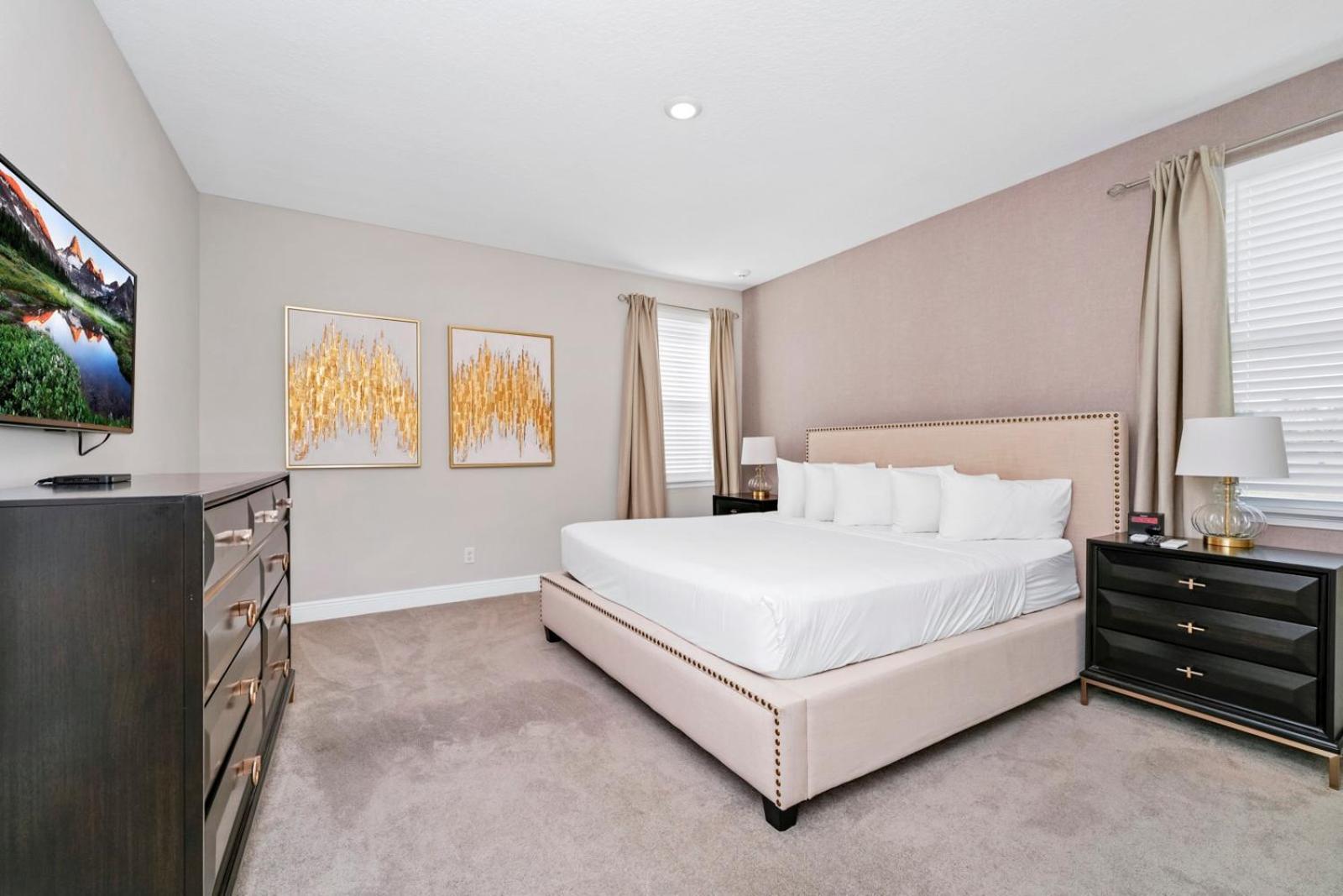 Elite With Private Pool & Amenities By Rentyl Near - 200a *