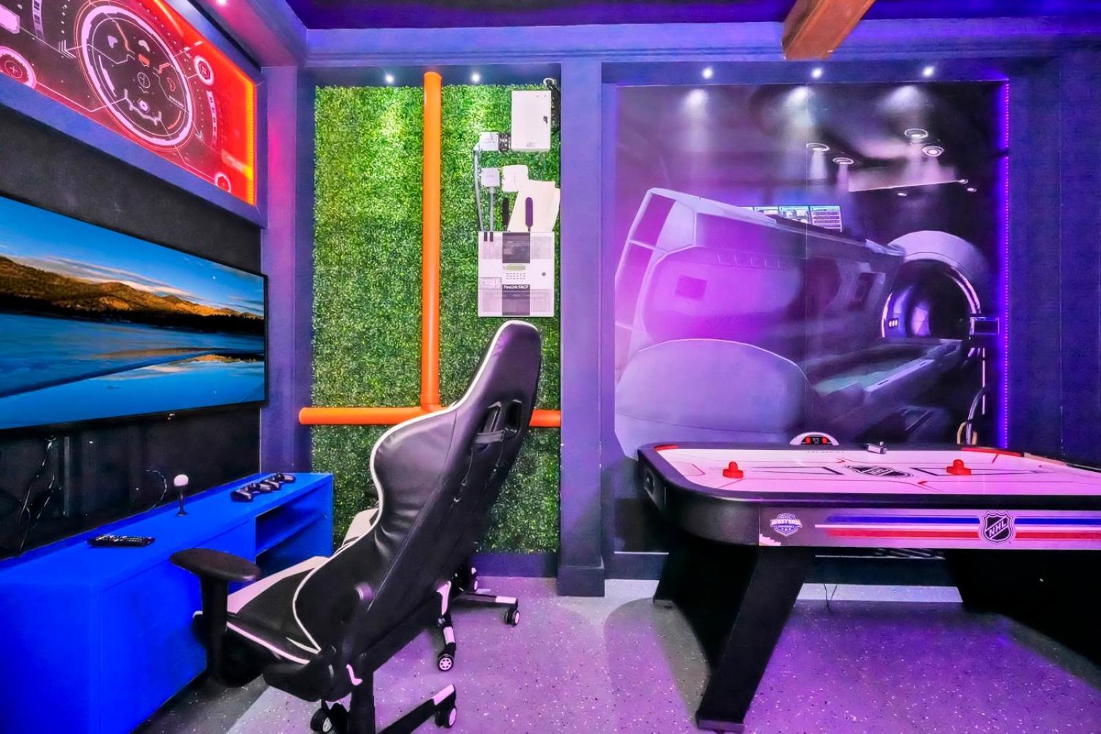 Elite With Private Pool & Amenities By Rentyl Near - 200a *