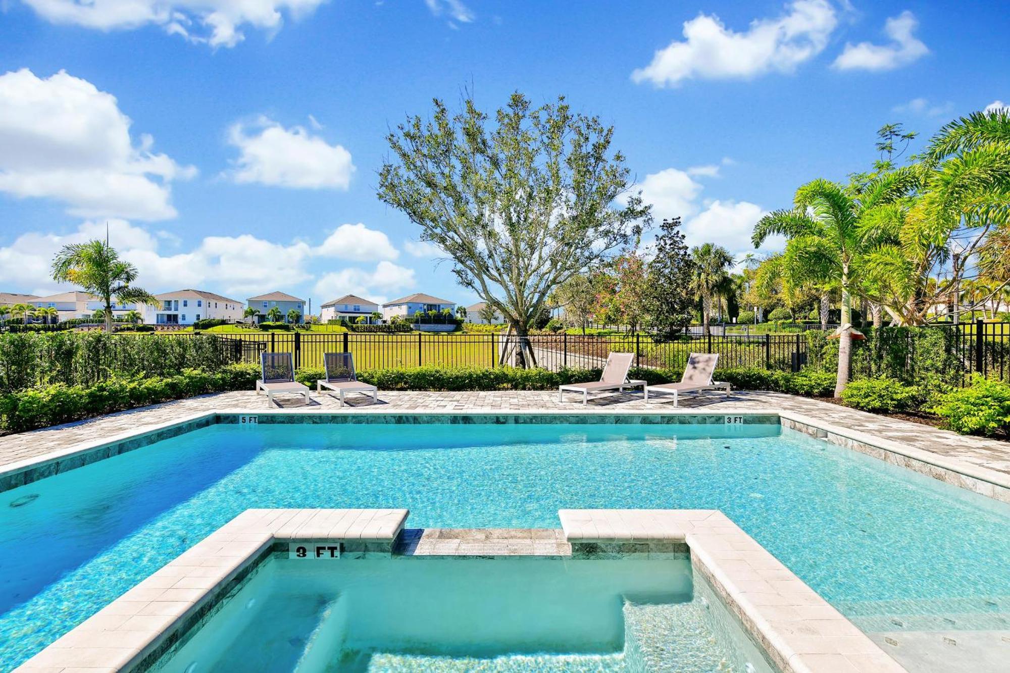 Elite With Private Pool & Amenities By Rentyl Near - 200a *