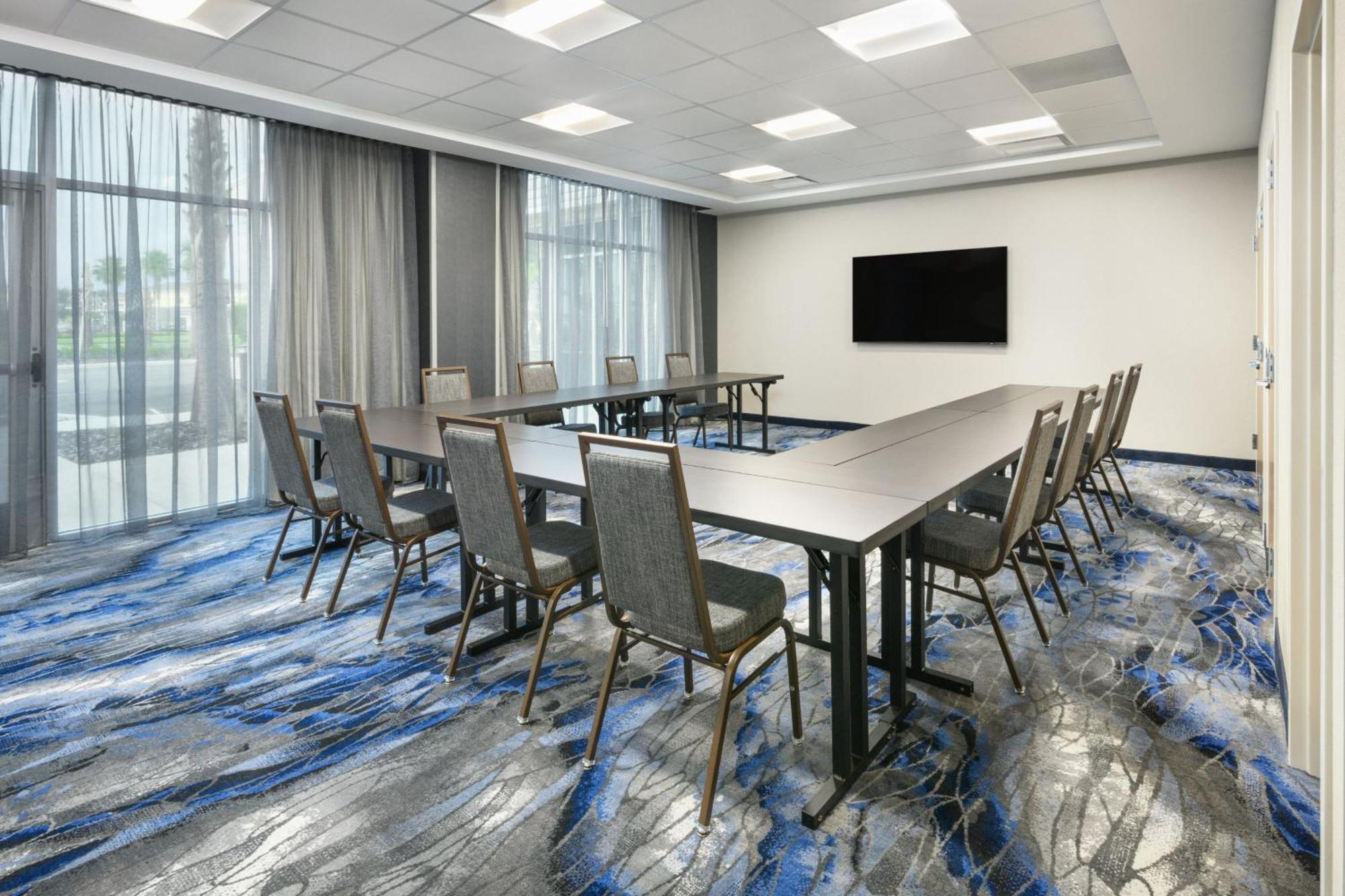 Fairfield By Marriott & At Millenia Orlando