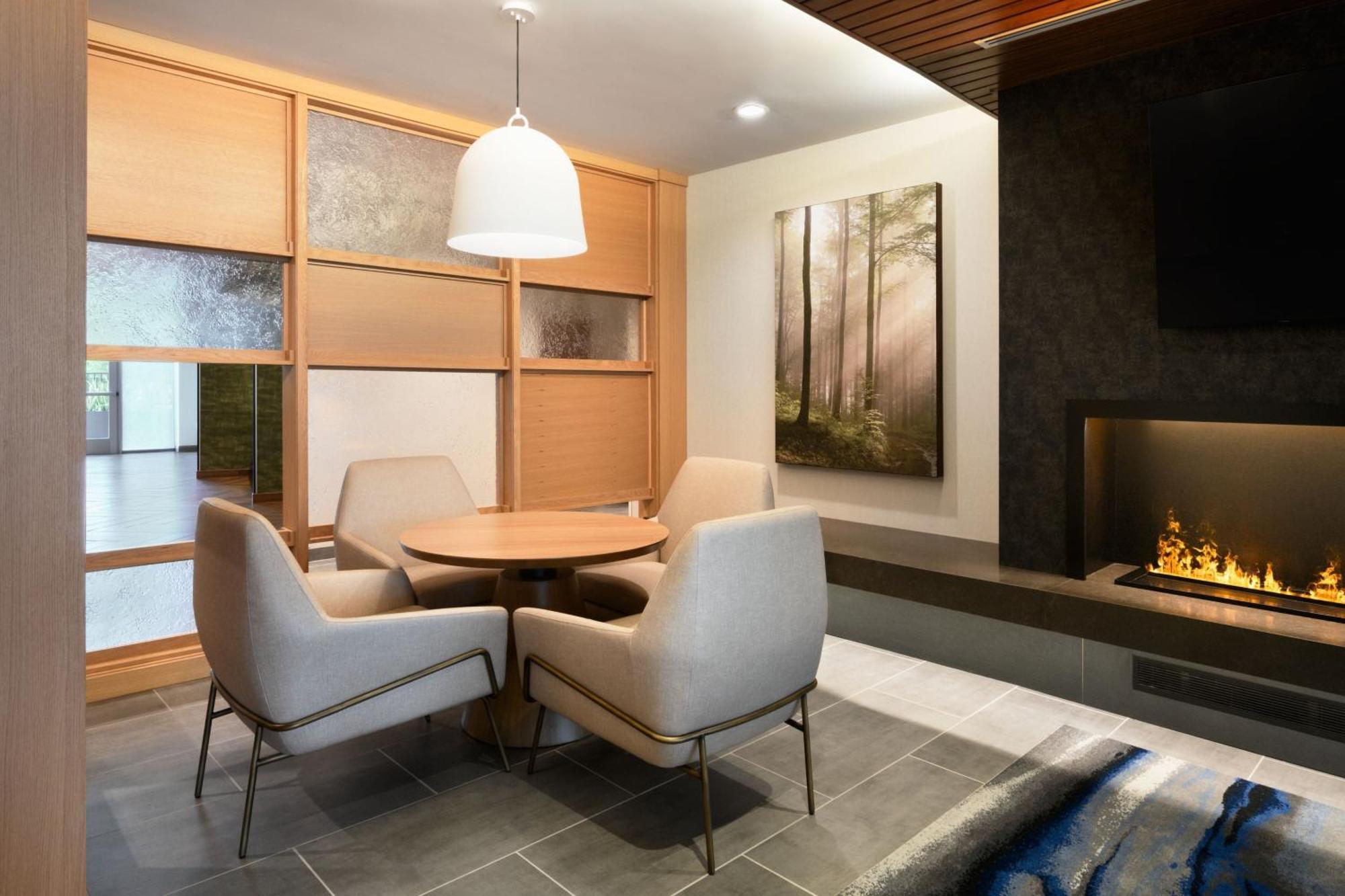 Fairfield By Marriott & At Millenia *
