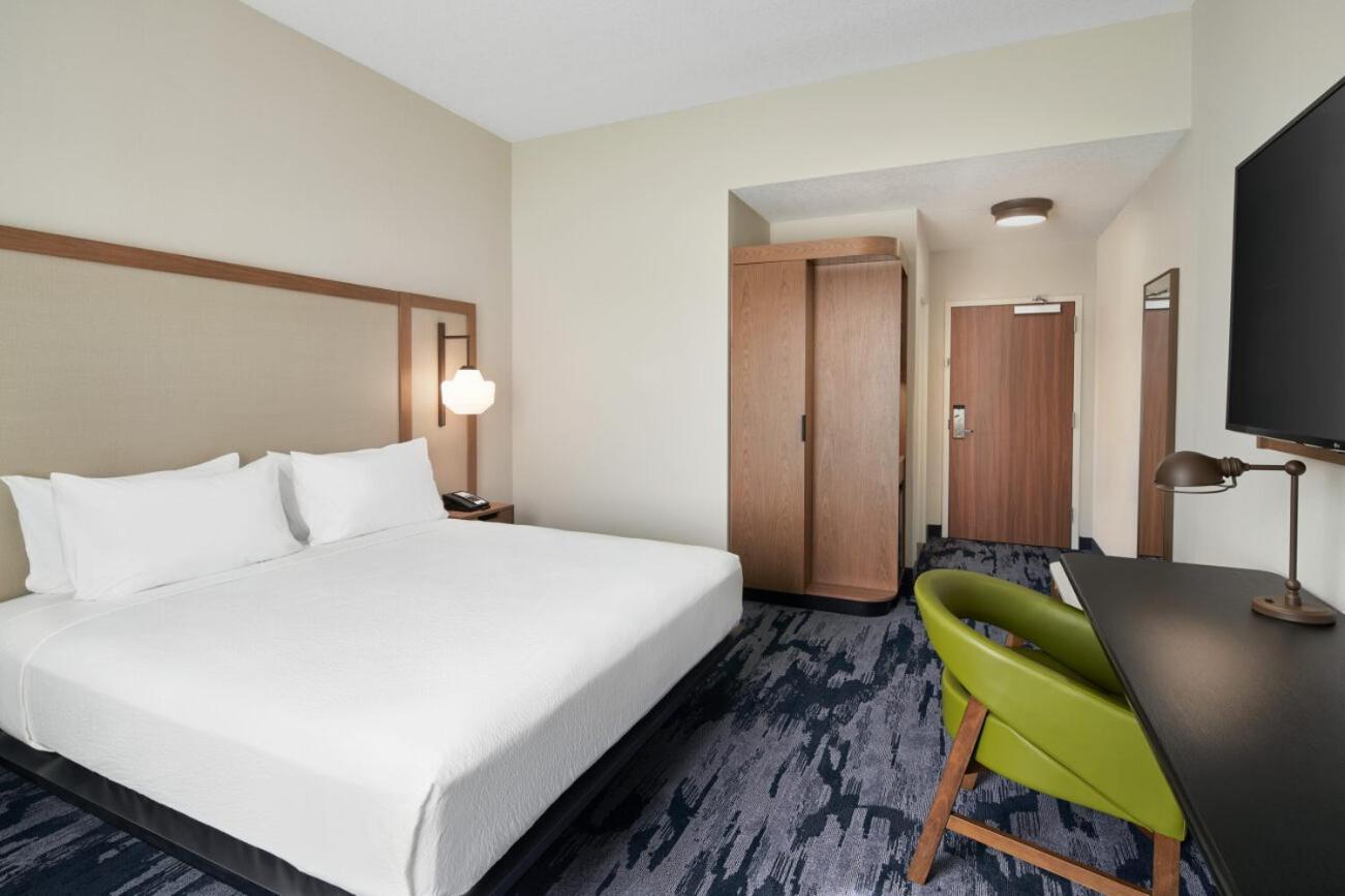 Fairfield By Marriott & At Millenia Hotel