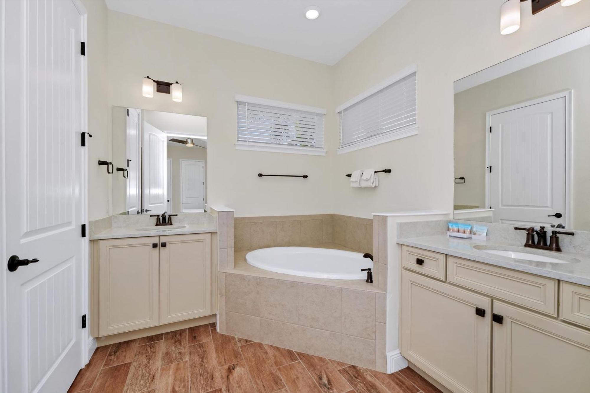 Orange Creamsickle Near With Margaritaville Access - 2980sr Holiday home Orlando