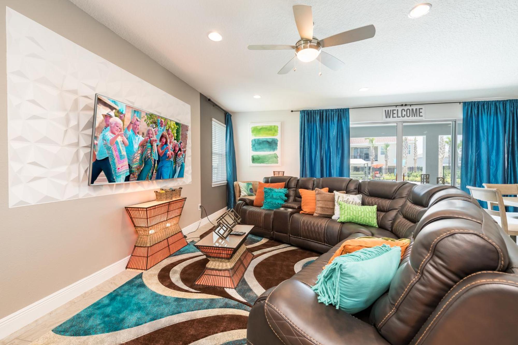 Holiday home Vibrant With Theater & Pool Table Near By Rentyl - 7713g *