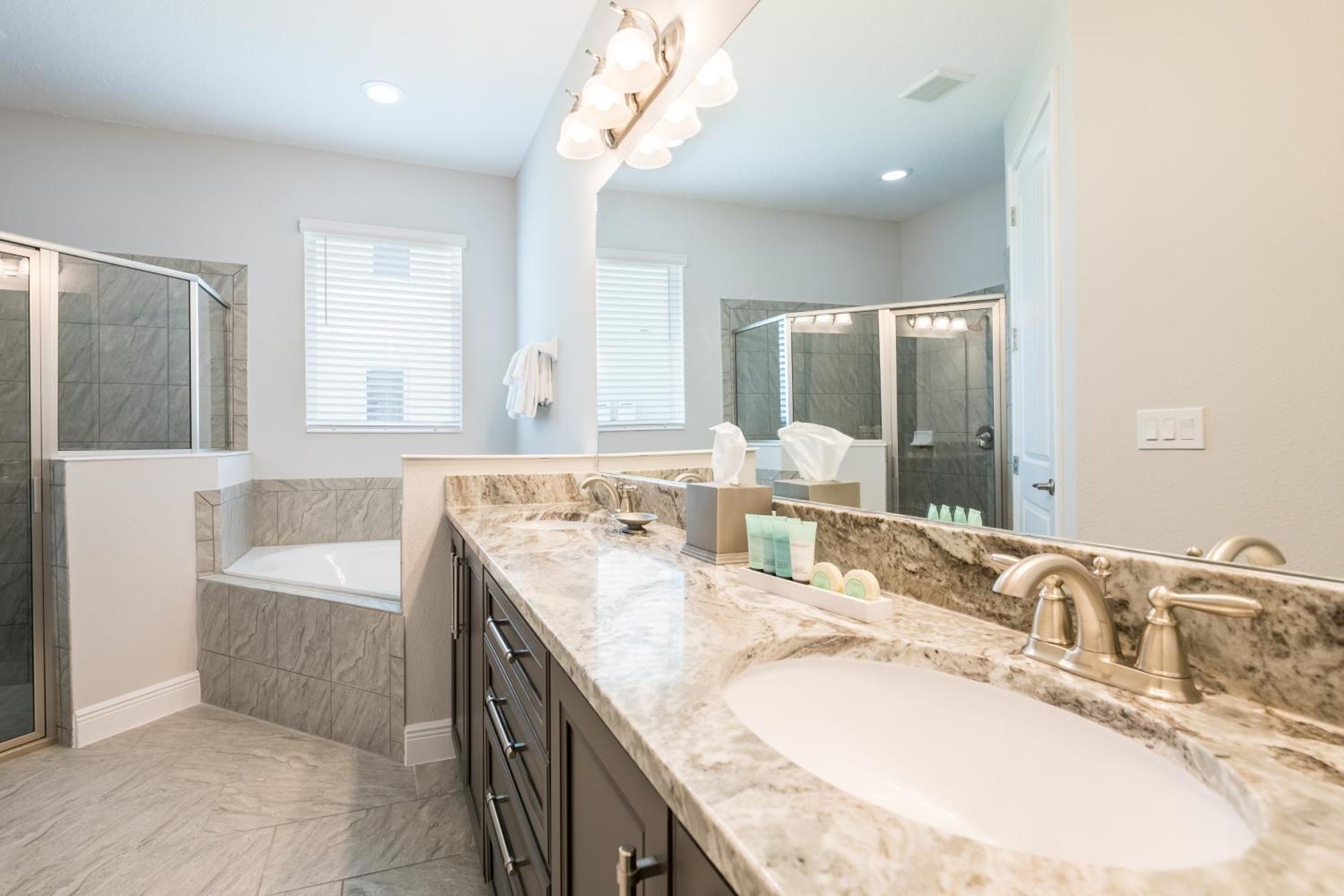 Vibrant With Theater & Pool Table Near By Rentyl - 7713g Holiday home Orlando