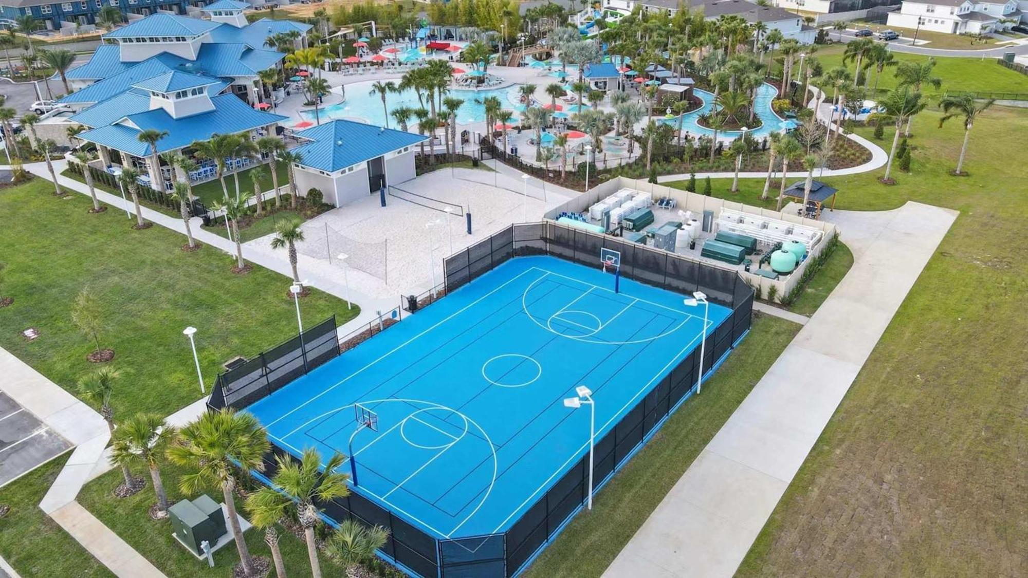 Luxurious Windsor Cay Retreat With Theater & Pool