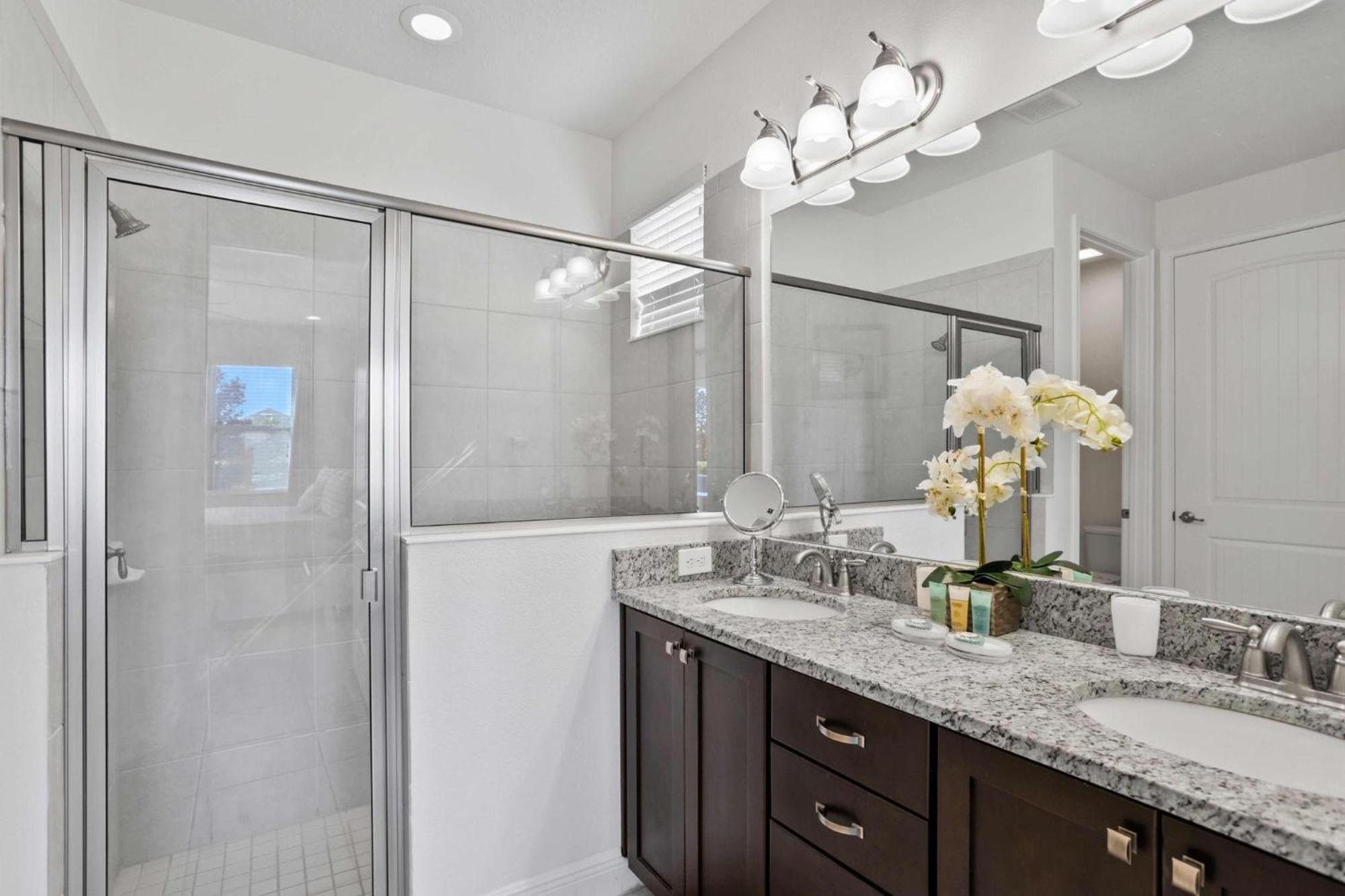 Sun-filled 6 Bdrm With Game At Encore Orlando