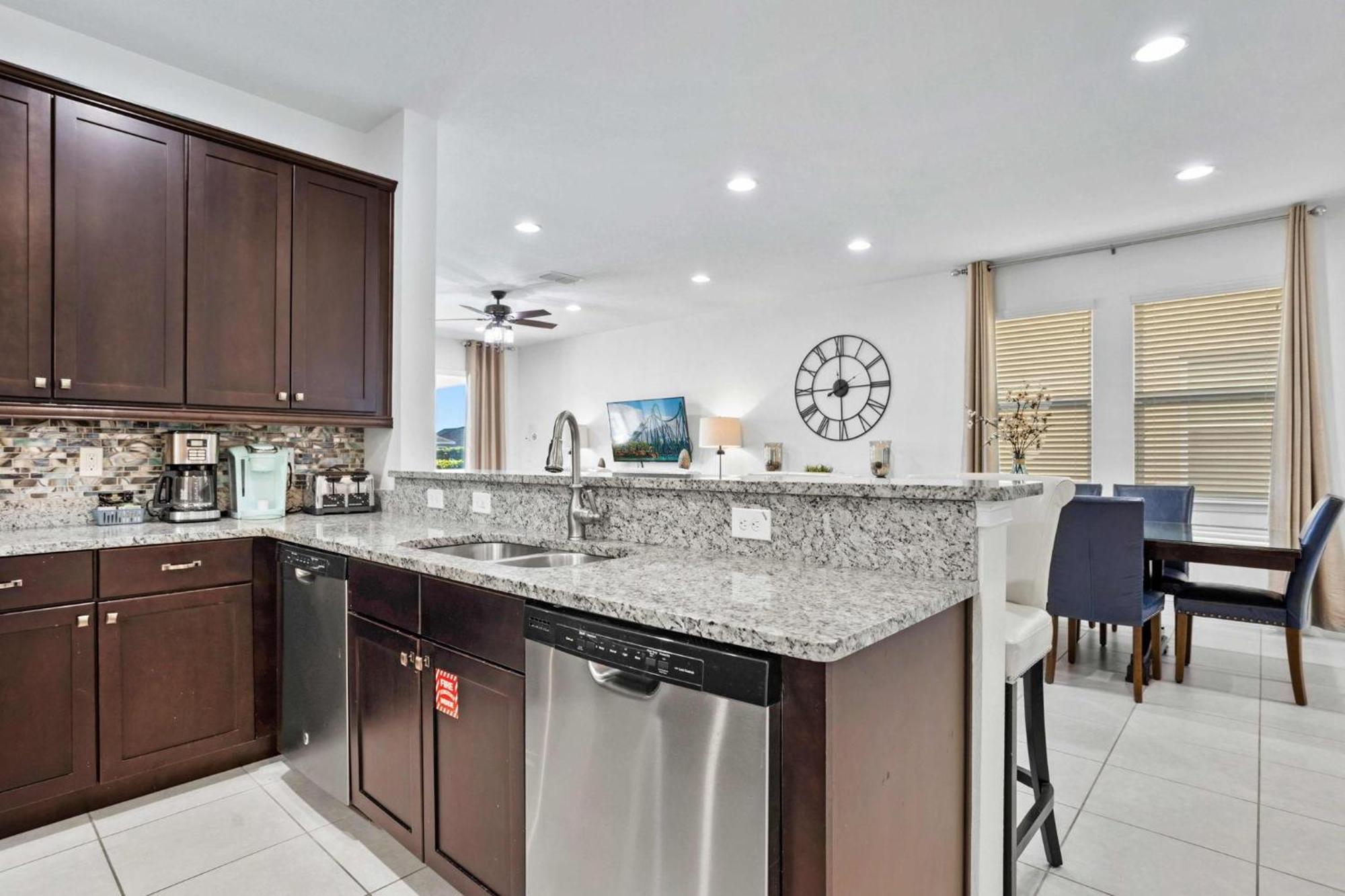 Holiday home Sun-filled 6 Bdrm With Game At Encore *