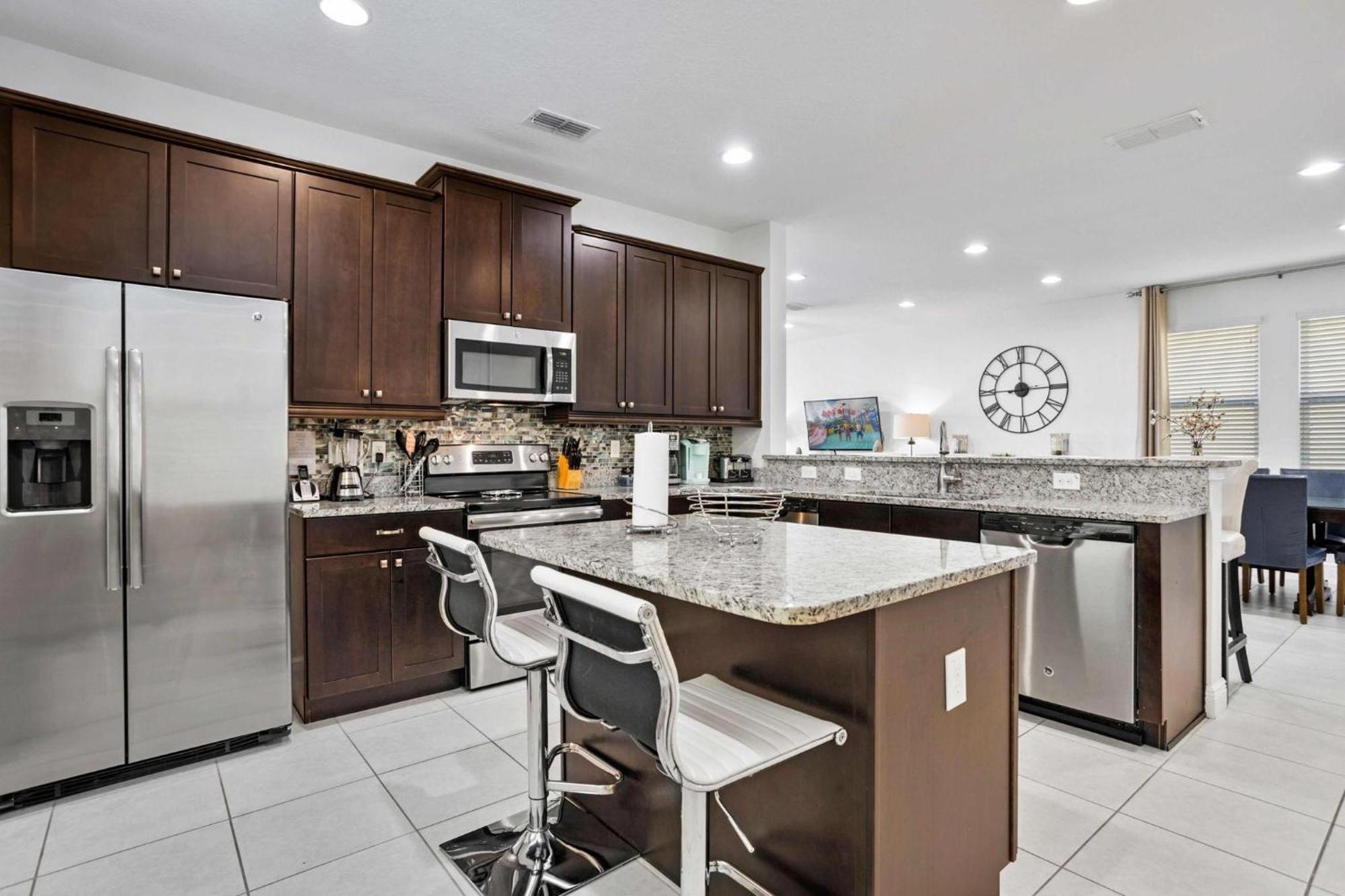 Sun-filled 6 Bdrm With Game At Encore