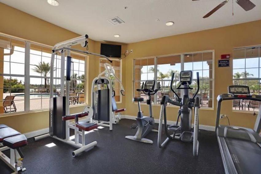 New! Luxurious Vista Cay Lakeview Fantasy Near Theme Parks And Walk To The Convention Center