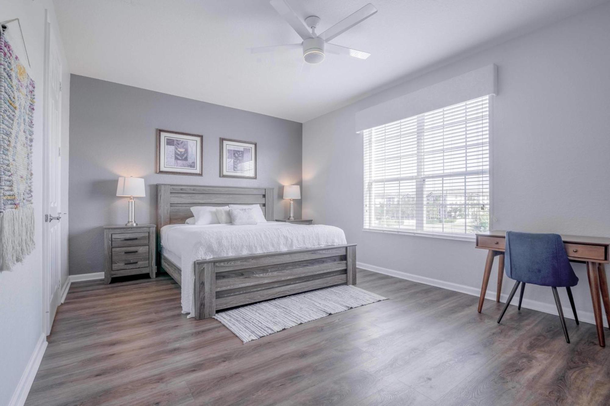 New! Luxurious Vista Cay Lakeview Fantasy Near Theme Parks And Walk To The Convention Center Holiday home *