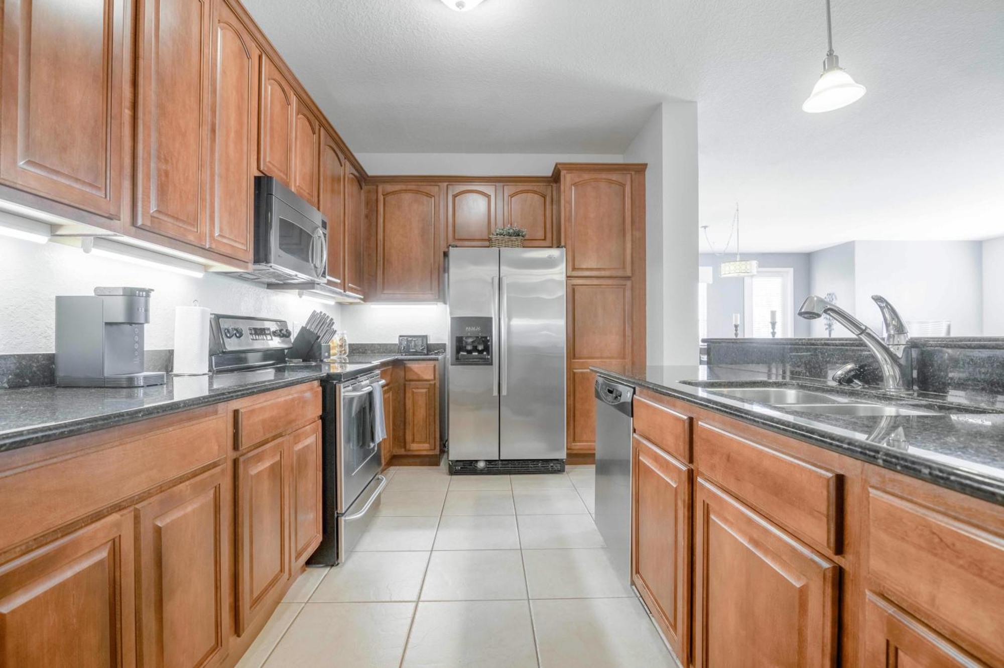 New! Luxurious Vista Cay Lakeview Fantasy Near Theme Parks And Walk To The Convention Center *