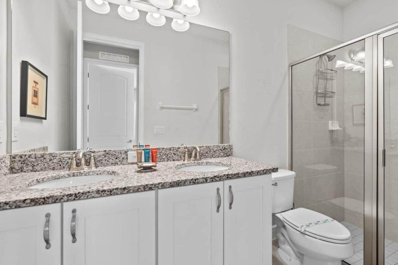 8 Bedroom 6.5 Bathroom Encore At Reunion 7644 Holiday home Orlando