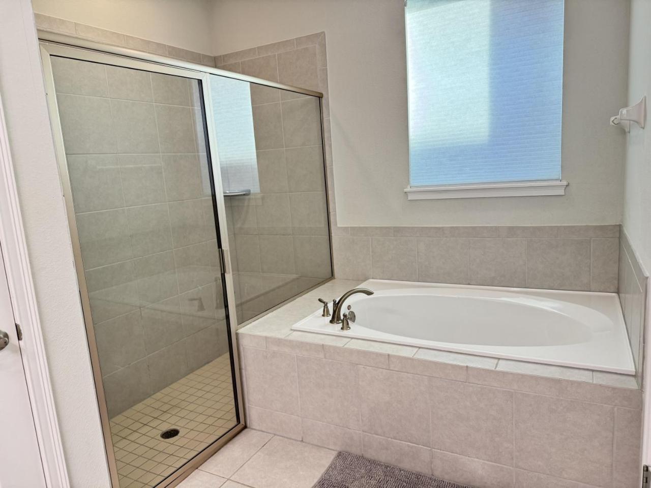 8 Bedroom 6.5 Bathroom Encore At Reunion 7644 Holiday home