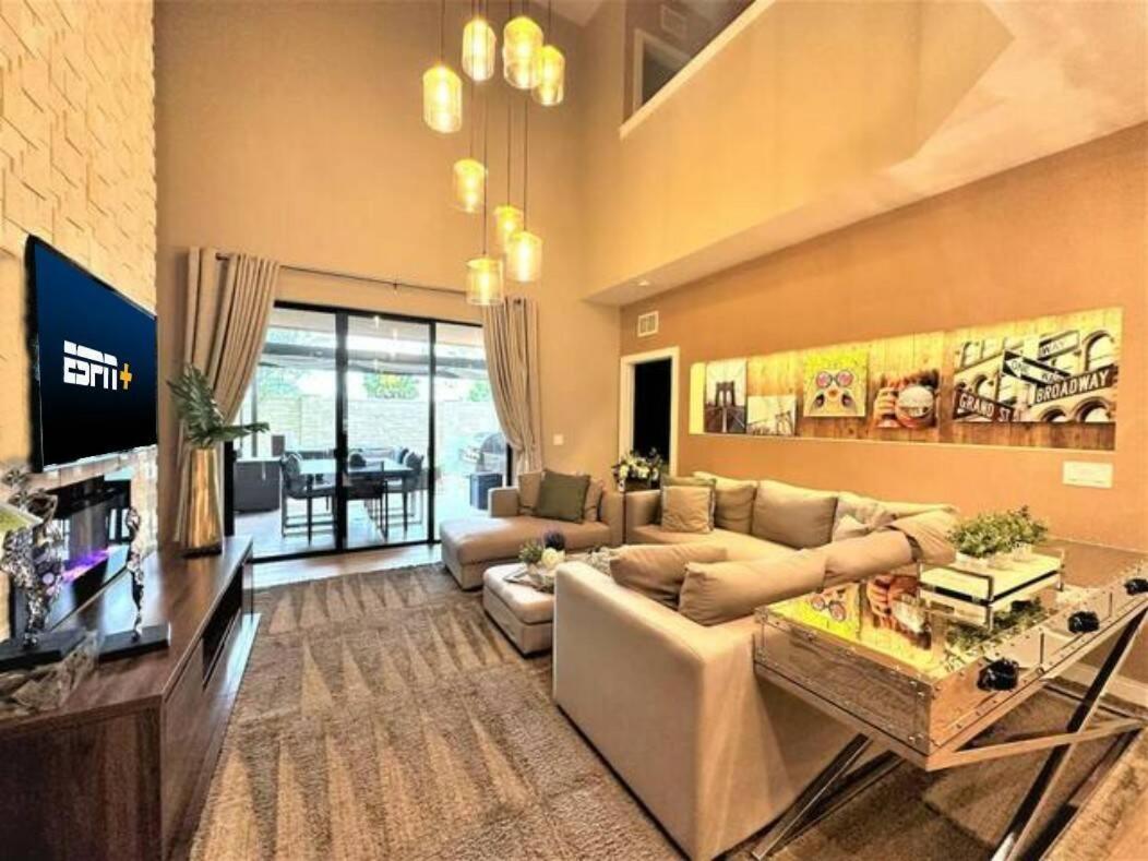 Sophisticated 4 En Suites W Private Hot Tub & Bb