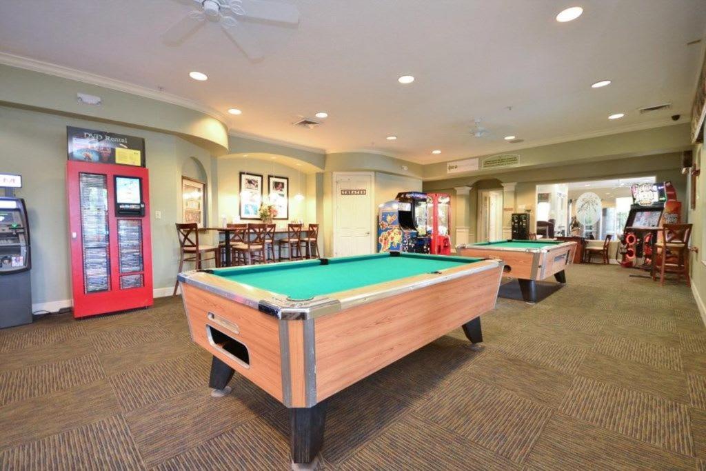 Perfect Townhome Near Holiday home *
