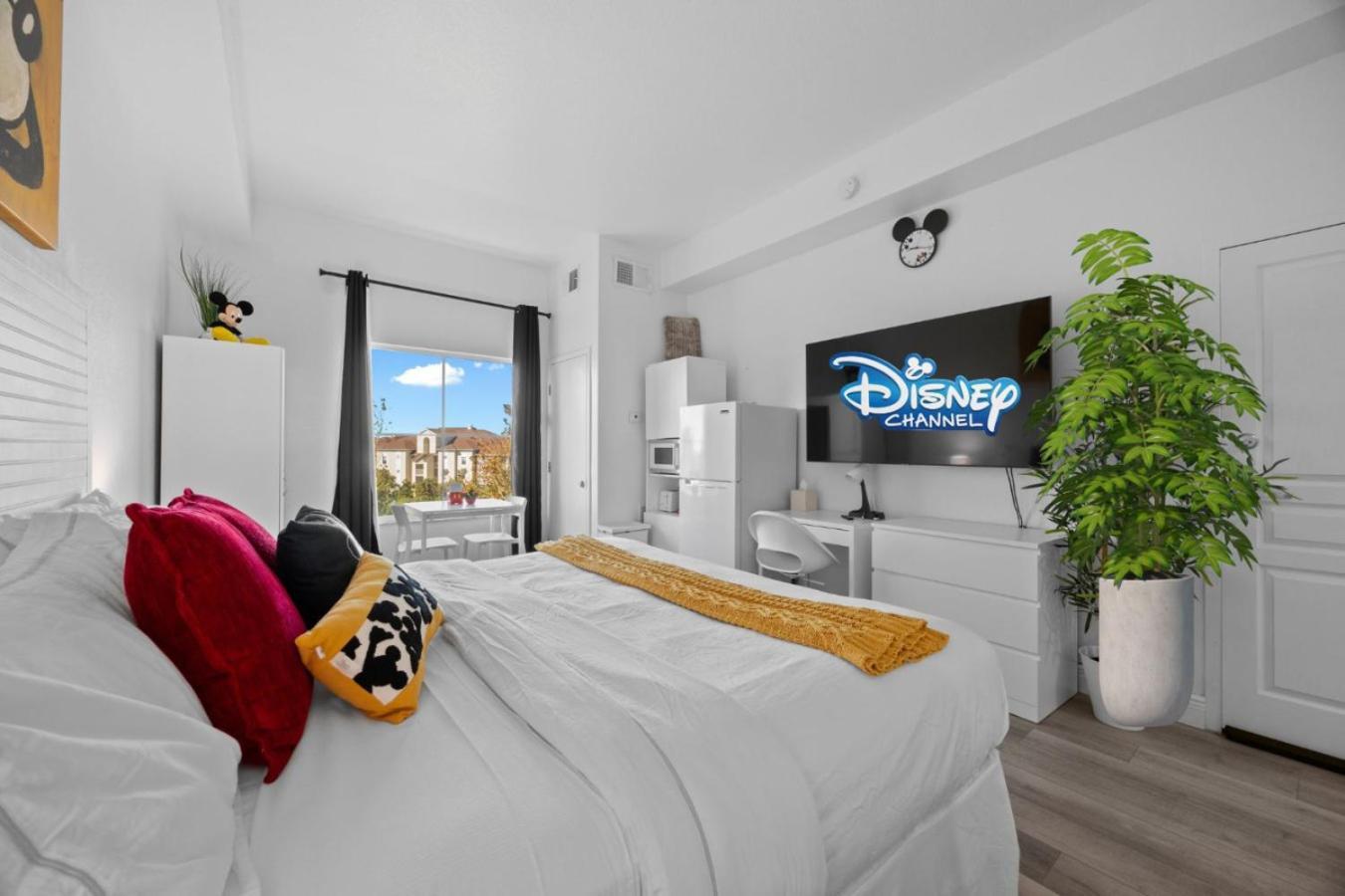 Holiday home King Bed Theme Park Free Shuttle Included Orlando