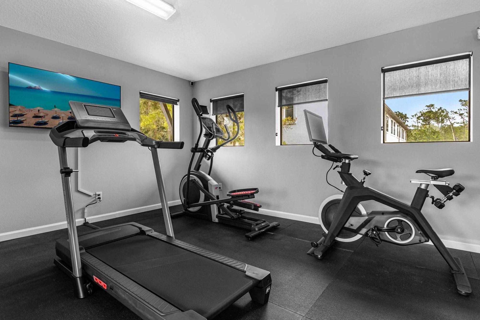 Spring Break Sale! Renovated Townhome By Holiday home