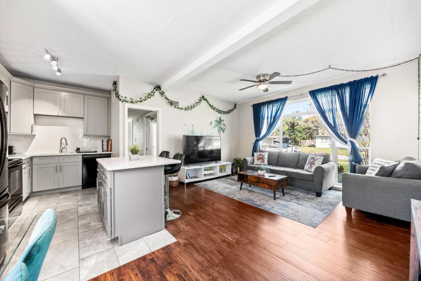 Airport Vacation Pet Friendly Holiday home Orlando