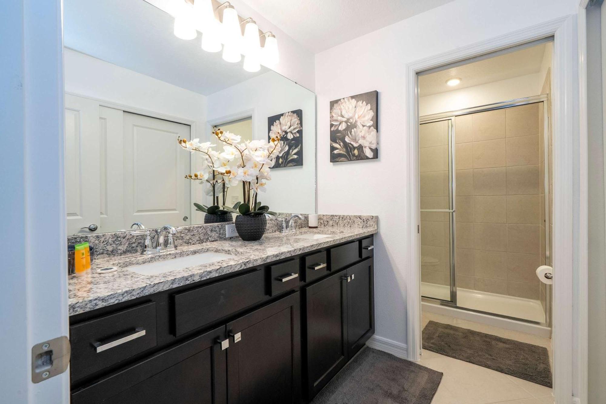 Simply Amazing 5br Chic Retreat Themed Fun & Style Holiday home Orlando