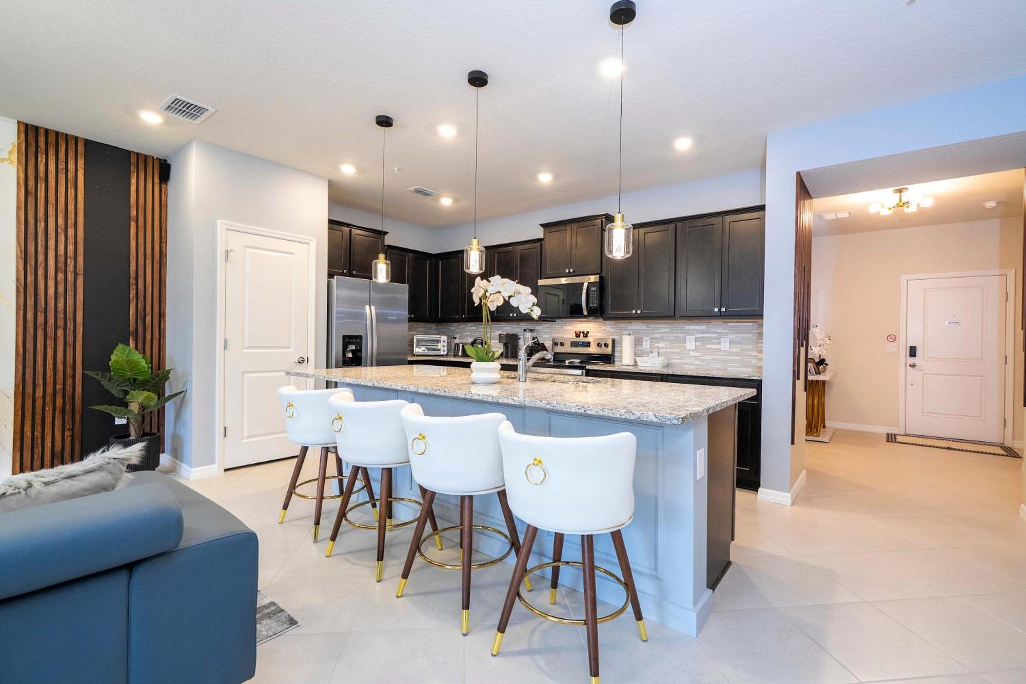Simply Amazing 5br Chic Retreat Themed Fun & Style Holiday home Orlando