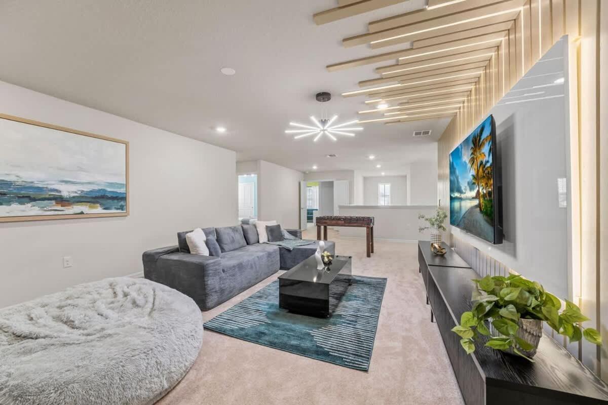 Super Homey- 8bdr - Ps5 Arcades Poker Loft Holiday home Orlando