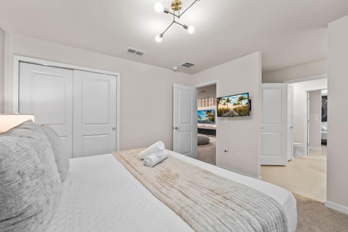 Super Homey- 8bdr - Ps5 Arcades Poker Loft Holiday home *