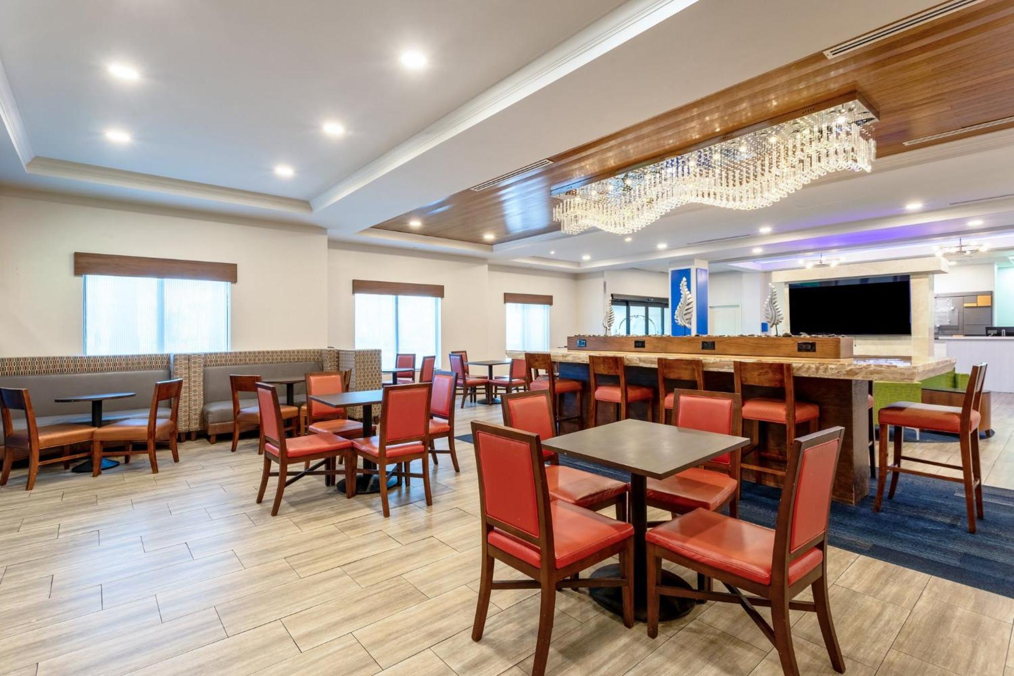 Express-international Drive By Ihg Hotel