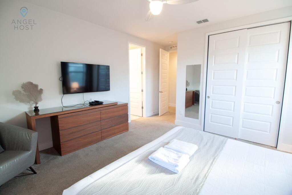 Special Offer Pvt Pool And At Encore Holiday home