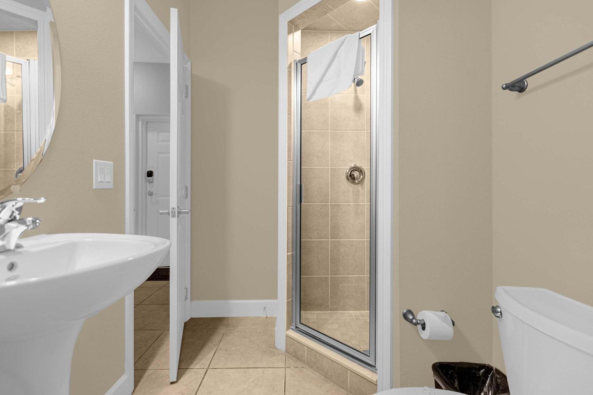 Deluxe 3 Townhome - 5 Minutes From * Orlando
