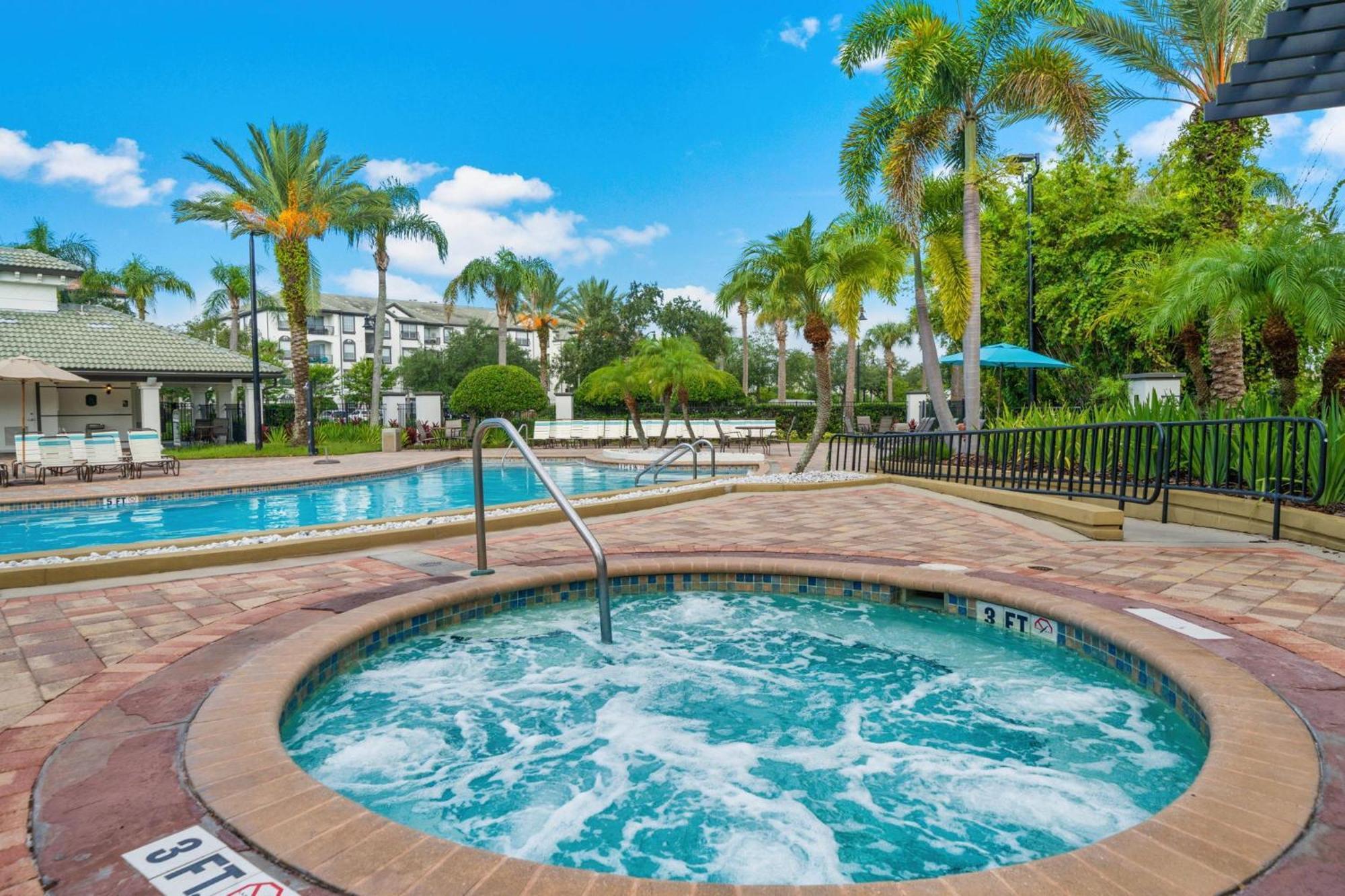 Shoreway Loop Unit 206 * Orlando
