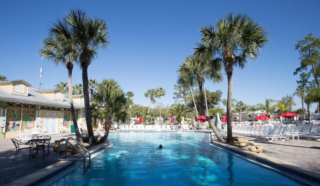 Holiday park Tropical Palms Premium Two-bedroom Loft 77 *