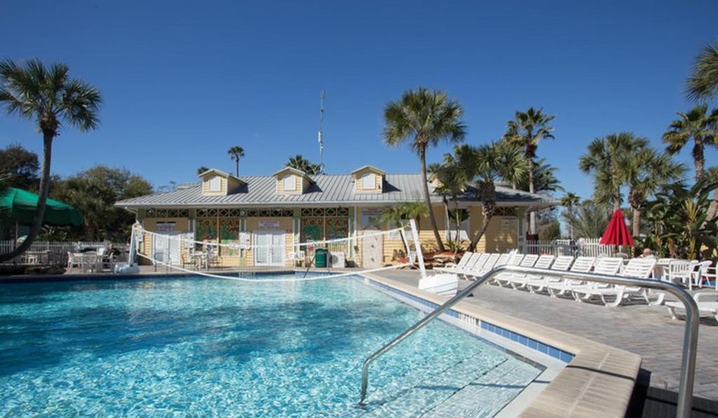Tropical Palms Premium Two-bedroom Loft 77