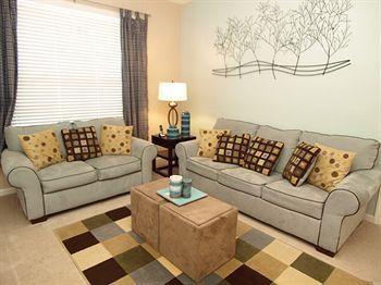 Luxurious Near Universal By Cnd Holiday Homes Hotel