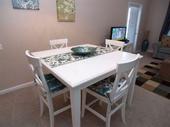 Luxurious Near Universal By Cnd Holiday Homes Hotel