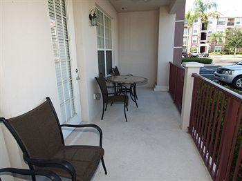 Luxurious Near Universal By Cnd Holiday Homes Hotel 3*