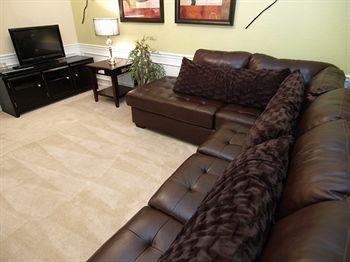 Luxurious Near Universal By Cnd Holiday Homes Hotel