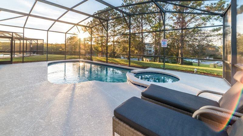 Stunning 4 Bedroom Pool Located In Windsor Palms *